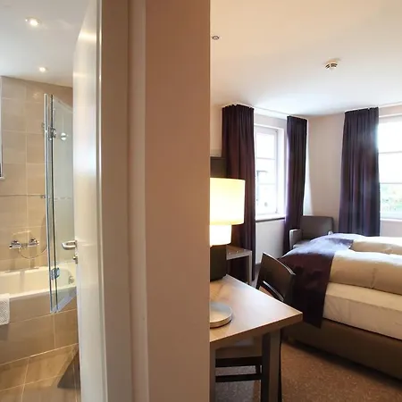 מלון Mainchateau 4*