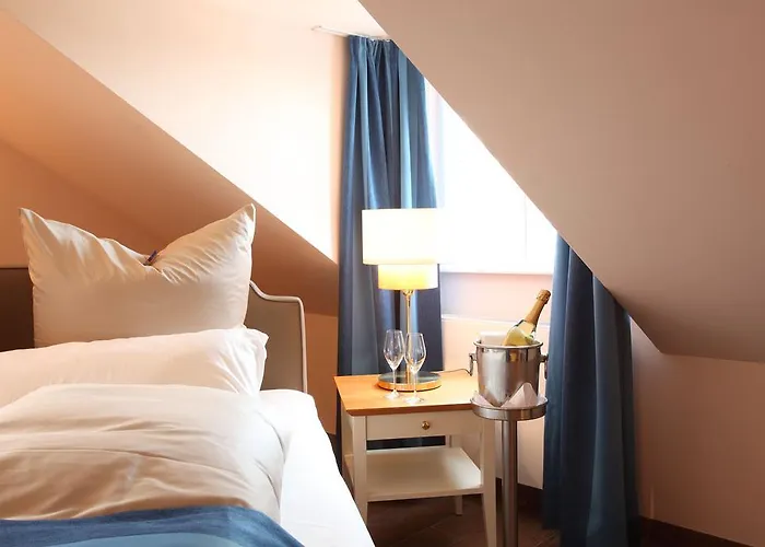 Hotel Mainchateau 4*