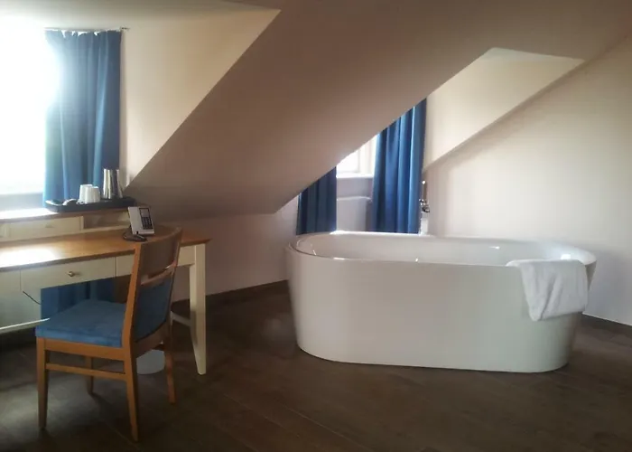 Mainchateau Hotel 4*